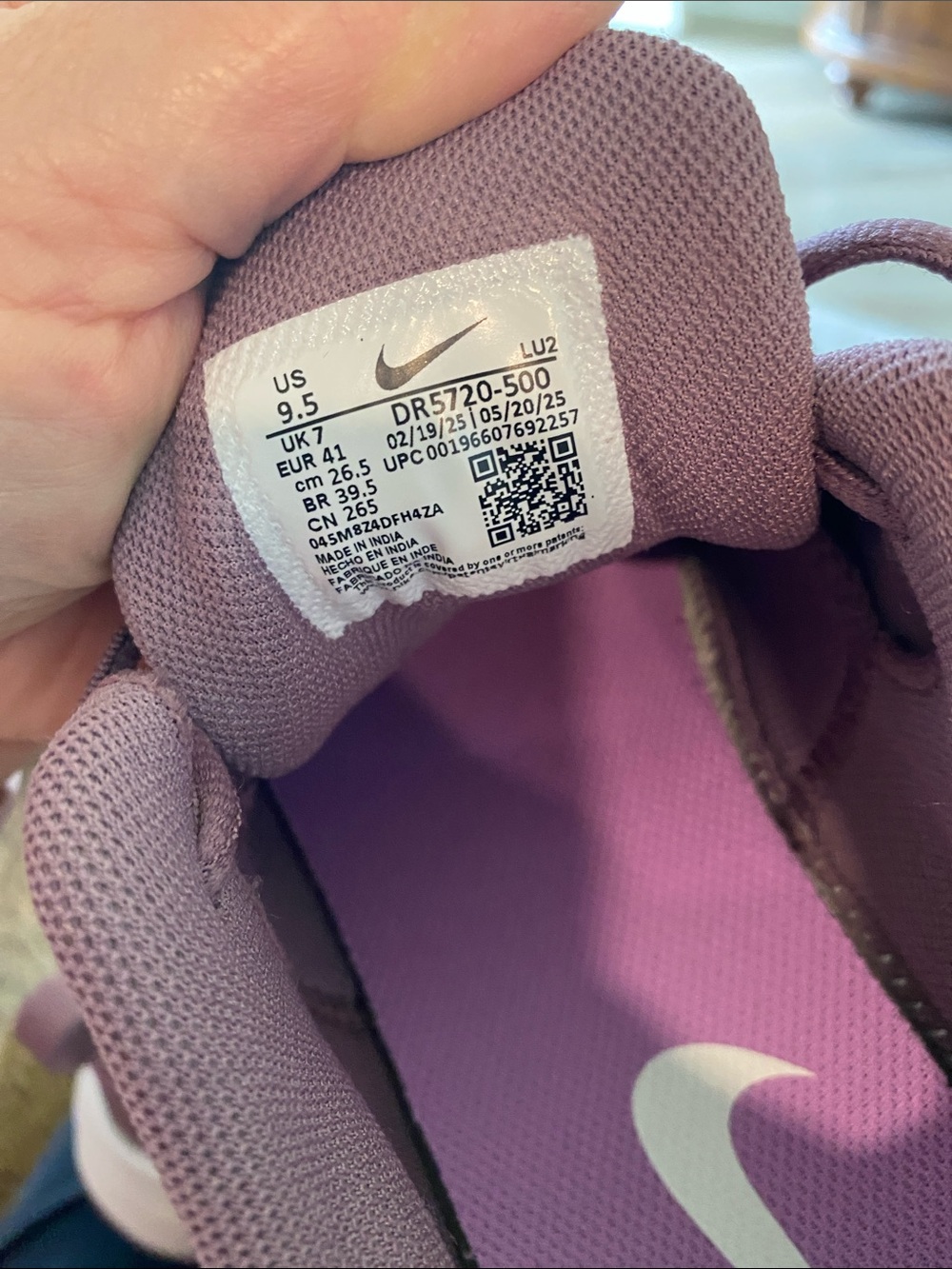 Nike Purple Trainers with White Swoosh Stretchy 9.5 Women’s - Picture 7 of 8